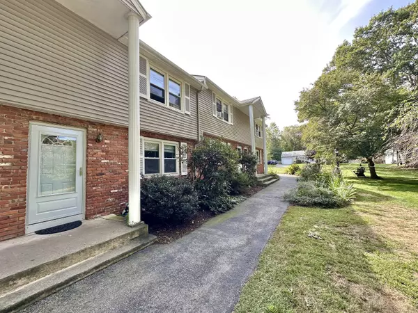 East Lyme, CT 06357,78 Corey Lane #9