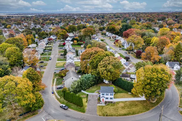 Stratford, CT 06614,216 Ridge Road