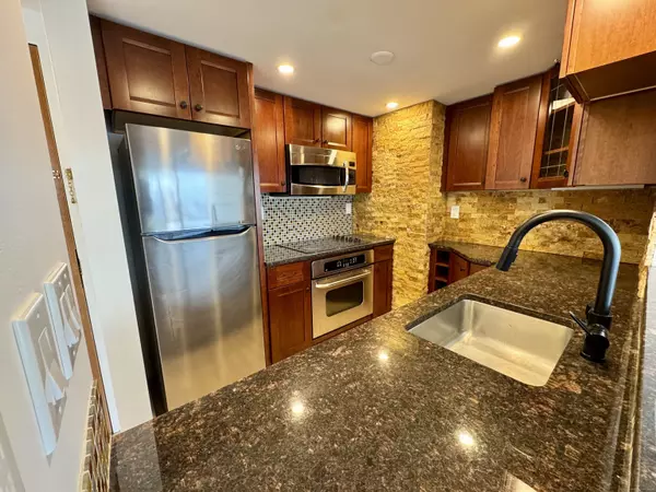 Stamford, CT 06901,127 Greyrock Place #APT 1409