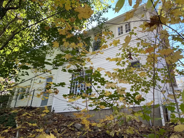 Newtown, CT 06482,89 Alpine Drive