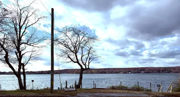 Waterford, CT 06385,10 Seventh Avenue