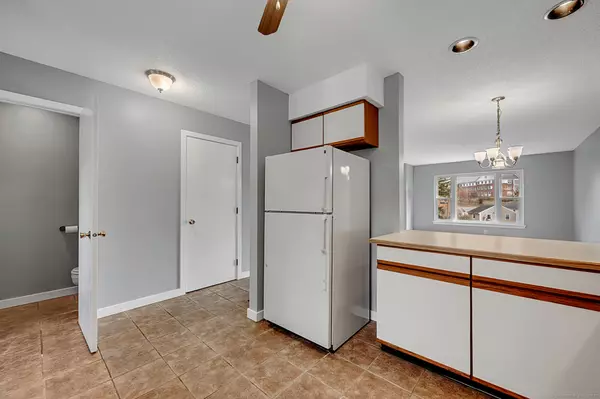 Middletown, CT 06457,137 Knowles Avenue #137