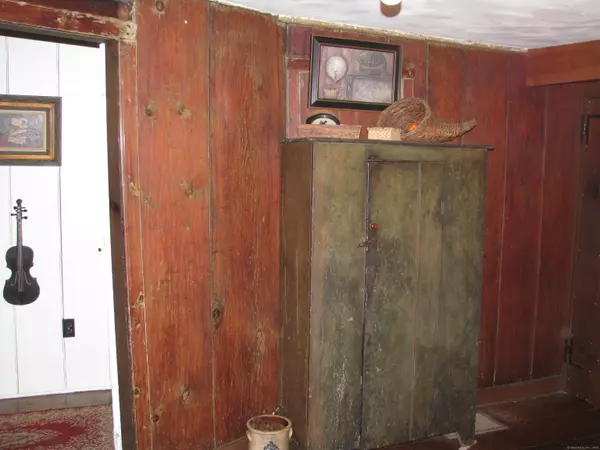 Clinton, CT 06413,110 East Main Street