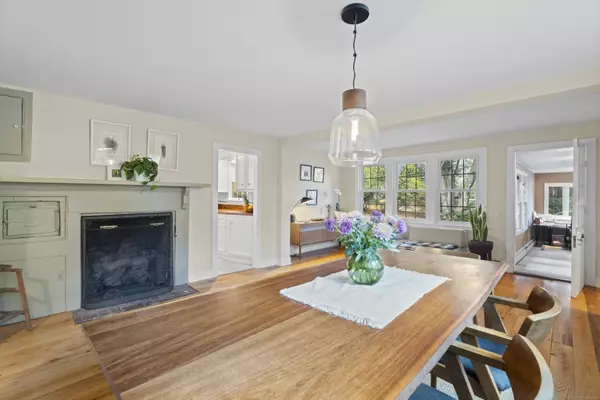 Hamden, CT 06518,353 West Todd Street