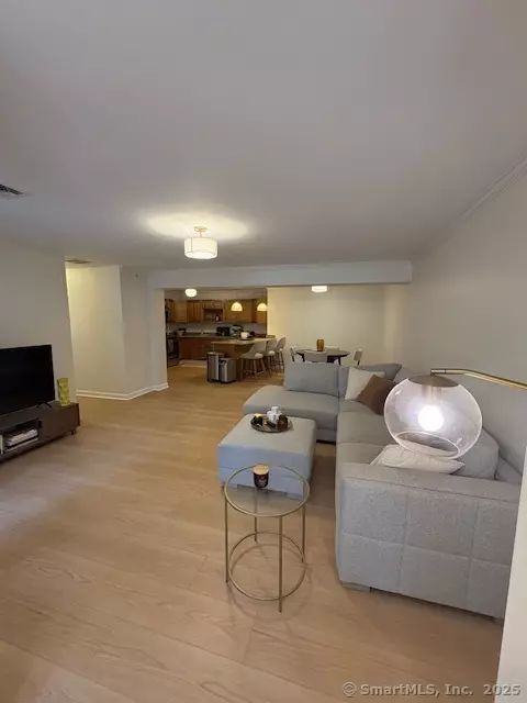 Groton, CT 06340,130 Meridian Street #311