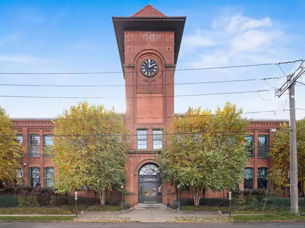 25 Grand Street #APT 240, Norwalk, CT 06851