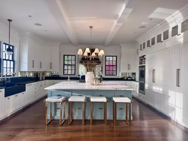 Westport, CT 06880,5 Hidden Hill Road