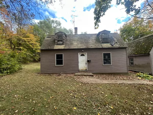 16 Deepwood Drive, Cheshire, CT 06410