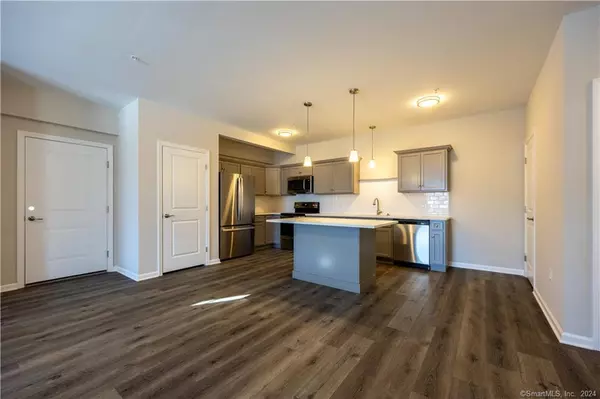 Cheshire, CT 06410,64 East Mitchell Avenue #45