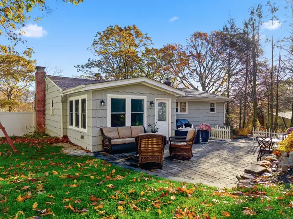 East Lyme, CT 06357,72 Society Road