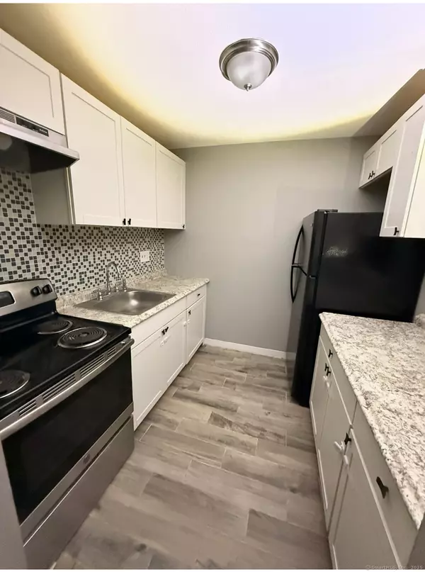 West Haven, CT 06516,26 Coleman Street #K