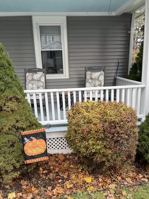 Watertown, CT 06795,15 Roberts Avenue