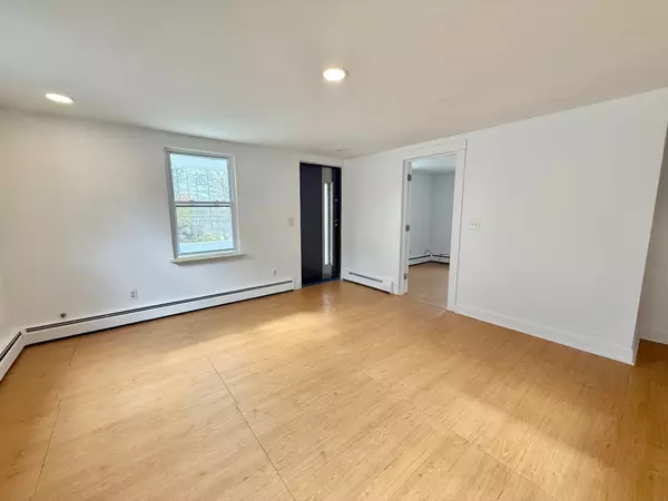 Torrington, CT 06790,261 Hillside Avenue #2