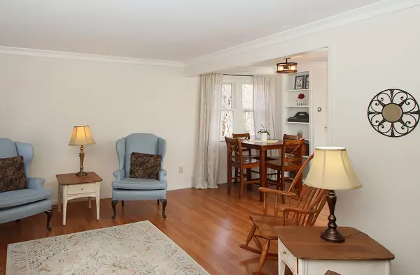 Clinton, CT 06413,20 Carriage Dr Extension