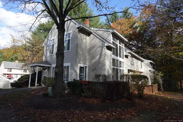 Simsbury, CT 06070,17 Pepperidge Court #17