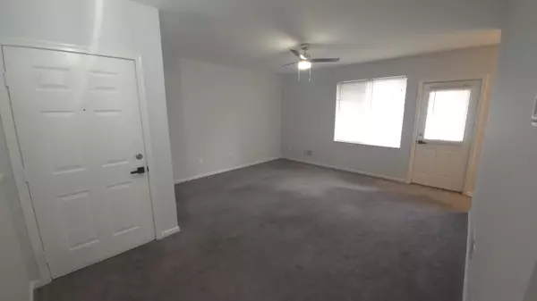 Hamden, CT 06514,365 Mather Street #APT 39