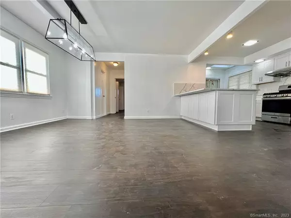 Fairfield, CT 06824,826 Oldfield Road #1st Fl+2nd Fl+3rd Fl +Bas