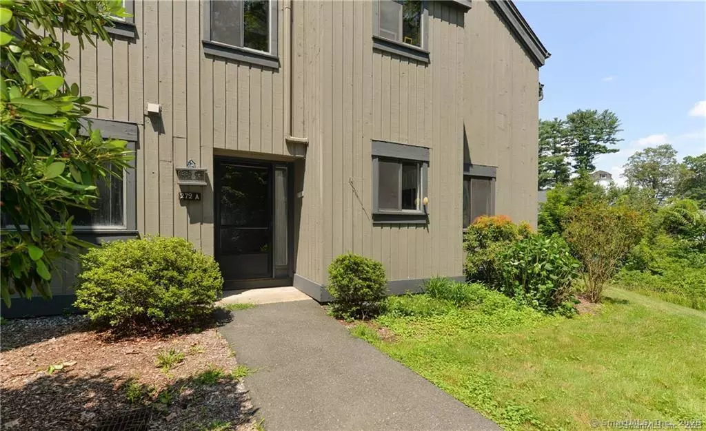 Southbury, CT 06488,272 Heritage Village #A