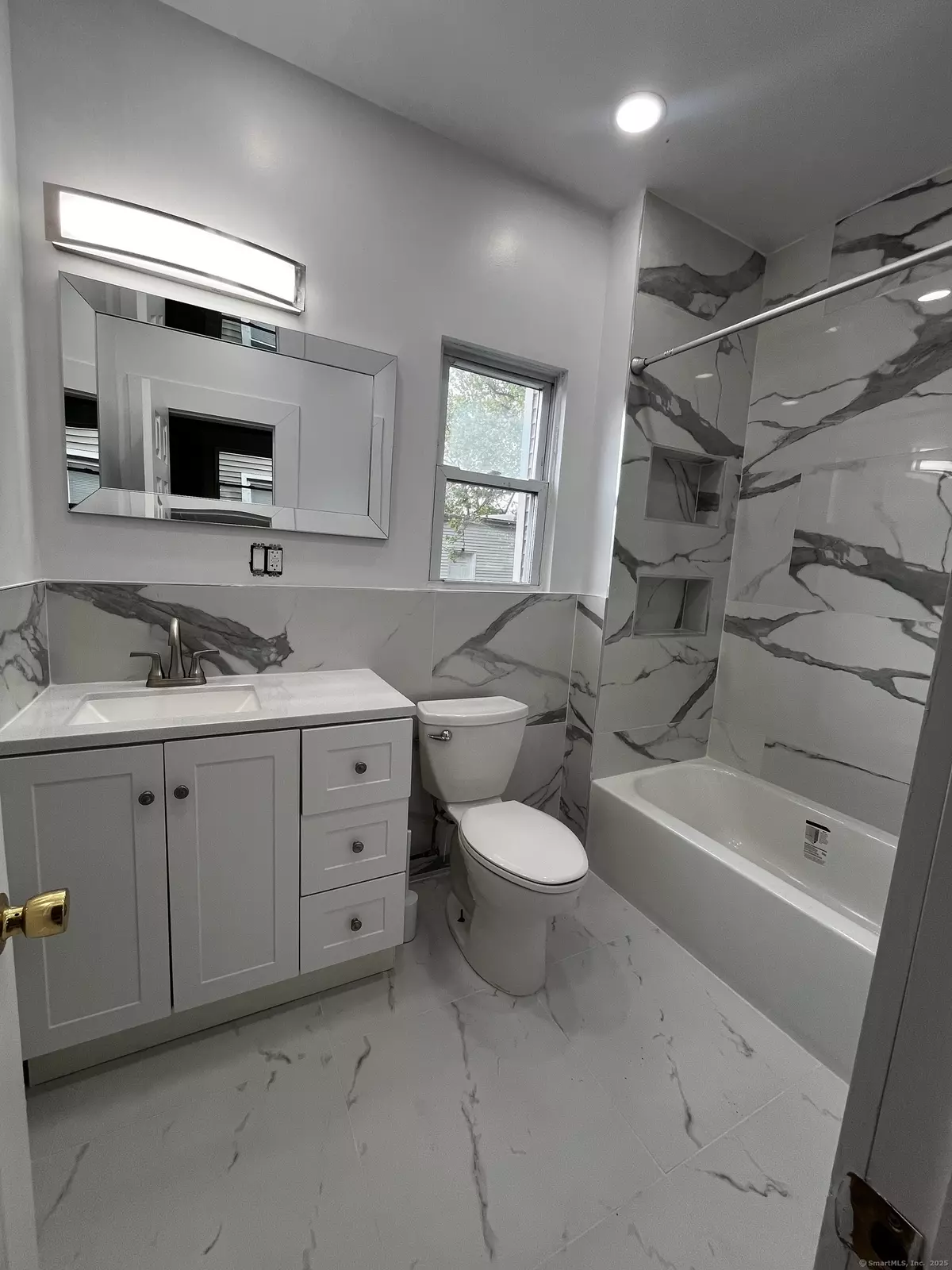 New Haven, CT 06519,11 Truman Street #2