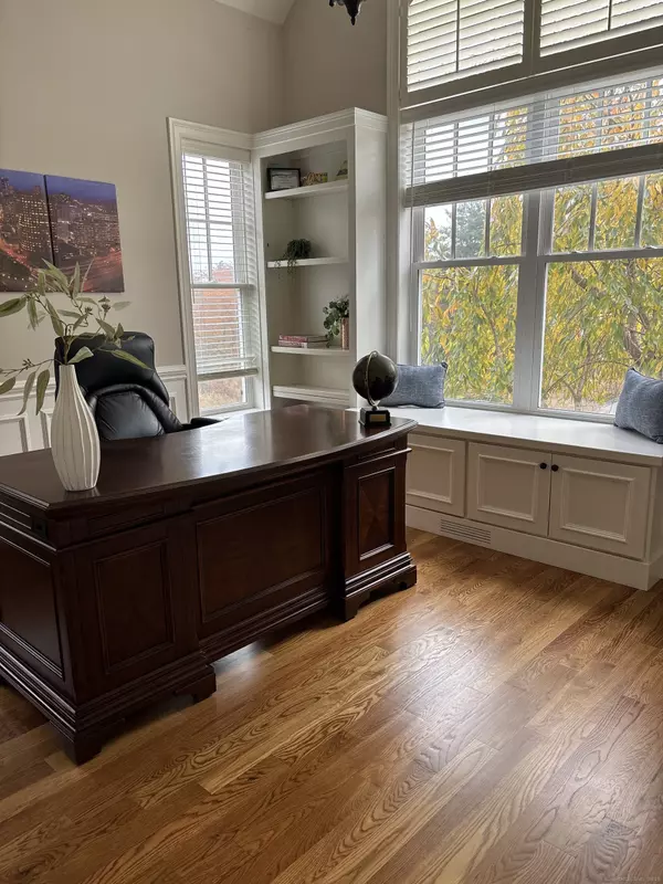 Farmington, CT 06085,7 Newcastle Place