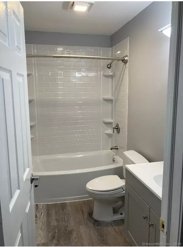 Waterbury, CT 06708,38 Shirley Street #APT 5