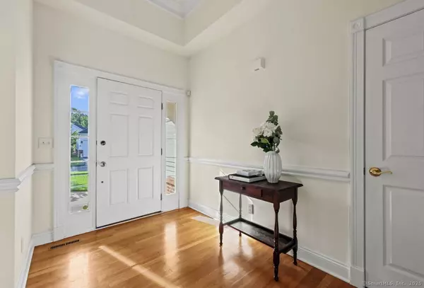 West Hartford, CT 06107,76 Jillian Circle