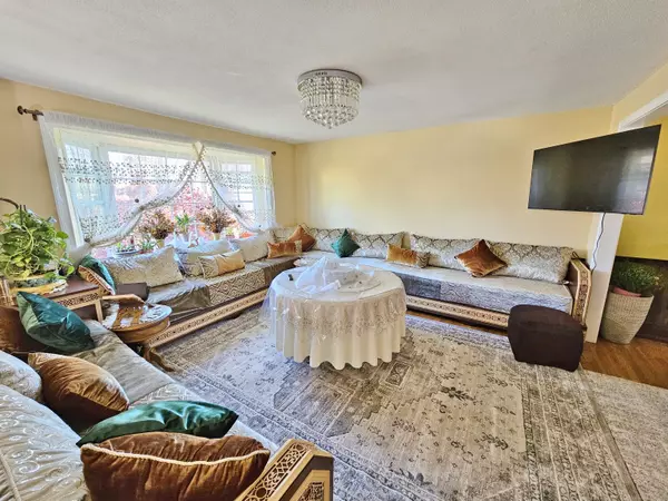 Meriden, CT 06450,255 Old Stagecoach Road