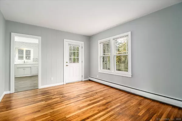 New Milford, CT 06776,9 Nicholas Square #A