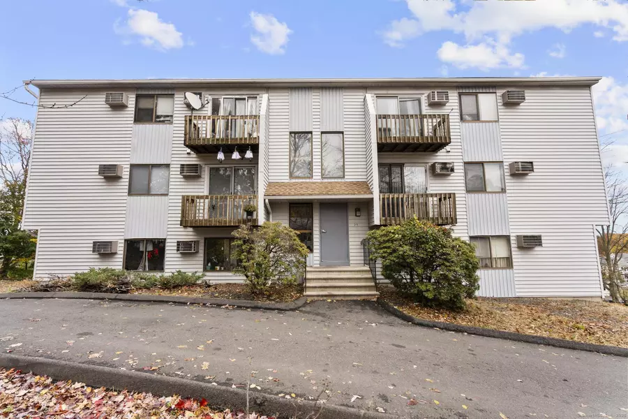 23 Shirley Street #APT 3, Waterbury, CT 06708