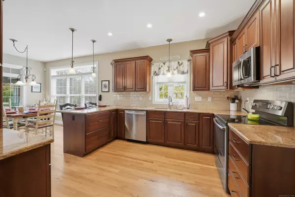 Suffield, CT 06078,20 Greendale Drive