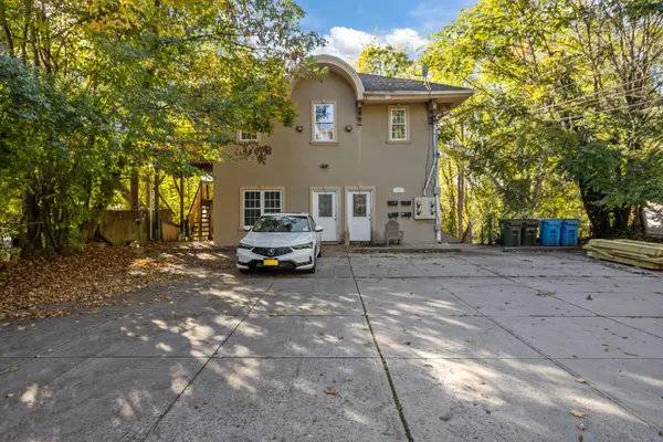 136 Washington Street, Norwich, CT 06360