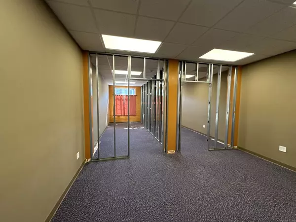 East Hampton, CT 06424,10 Summit Street ##7