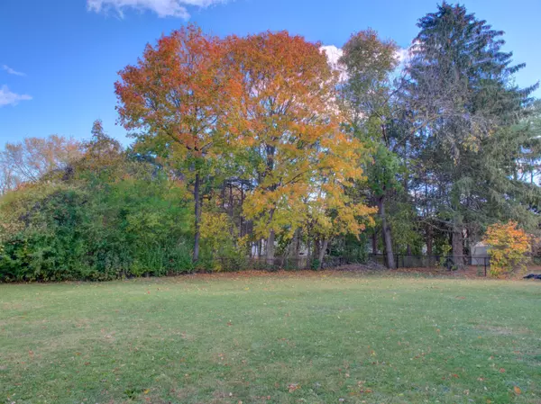 Groton, CT 06340,12 Donna Drive