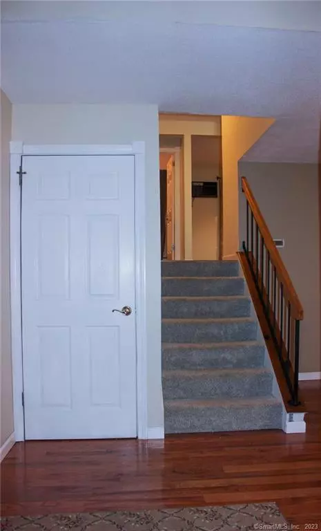 Vernon, CT 06066,60 Old Town Road #171