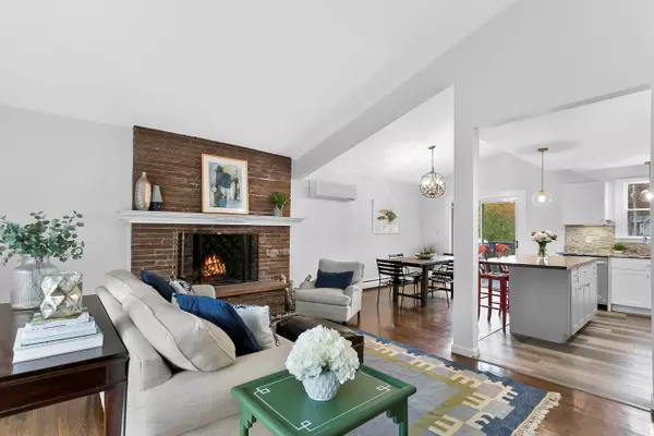 Fairfield, CT 06825,526 Wilson Street