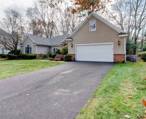 Farmington, CT 06032,24 Worthington Drive #24