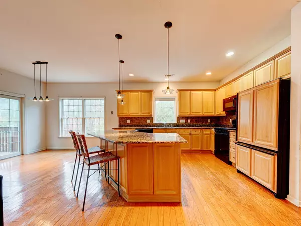 Farmington, CT 06032,24 Worthington Drive #24