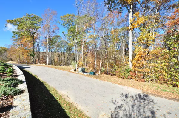 East Haddam, CT 06423,709 Fox Hopyard Road