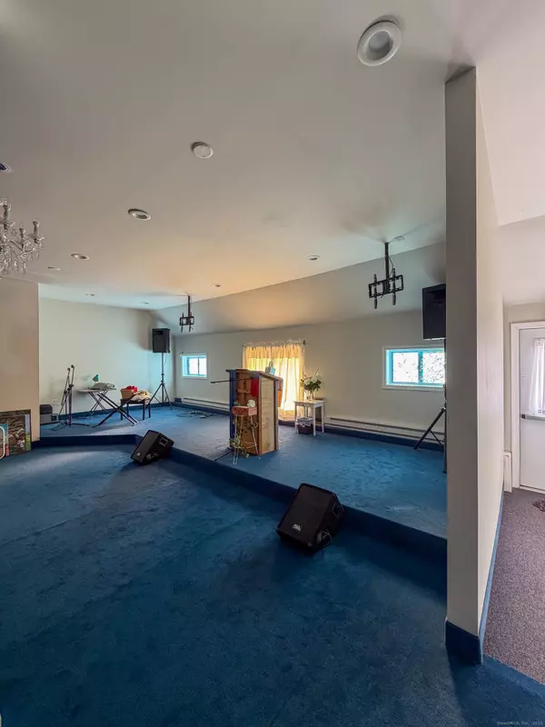 New London, CT 06320,405 Williams Street