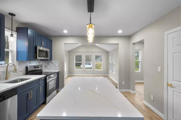 Southington, CT 06489,49 Ledge Road