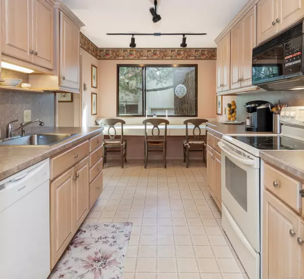 Southbury, CT 06488,701 Heritage Village #B