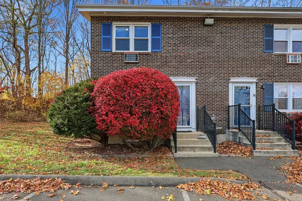 40 Woodridge Drive #40, Cheshire, CT 06410