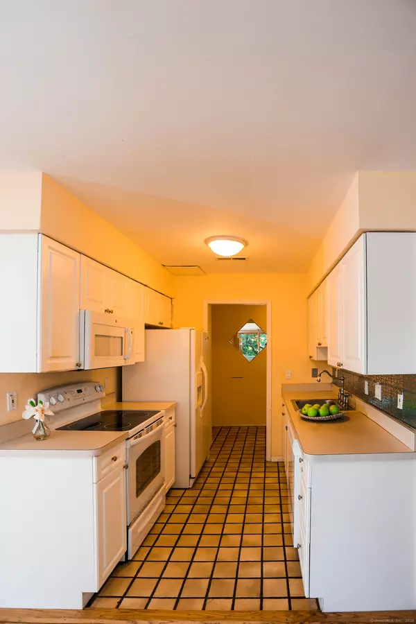 Stamford, CT 06902,61 Seaview Avenue #APT 51