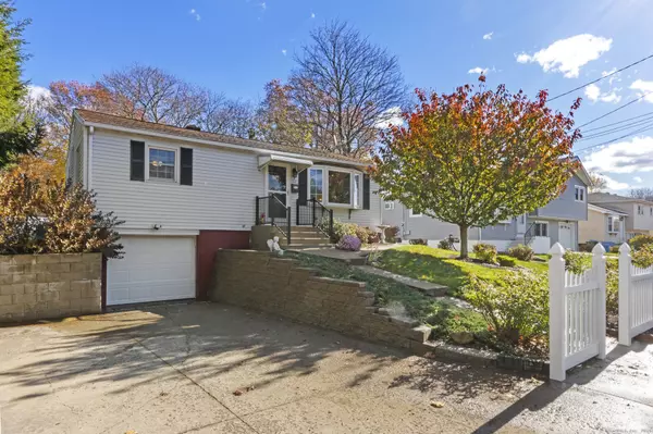 Waterbury, CT 06705,162 Townsend Avenue