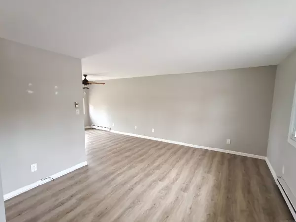 Thomaston, CT 06787,700 High St Extension #D