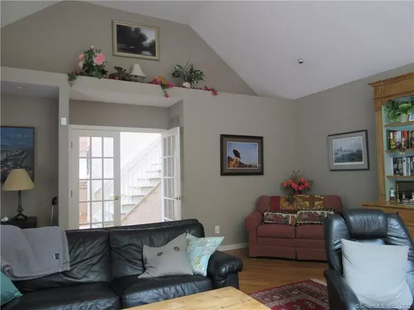 Sherman, CT 06784,18 Fox Run