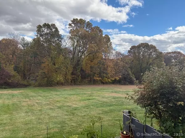 New Milford, CT 06776,90 Old Farms Lane #90