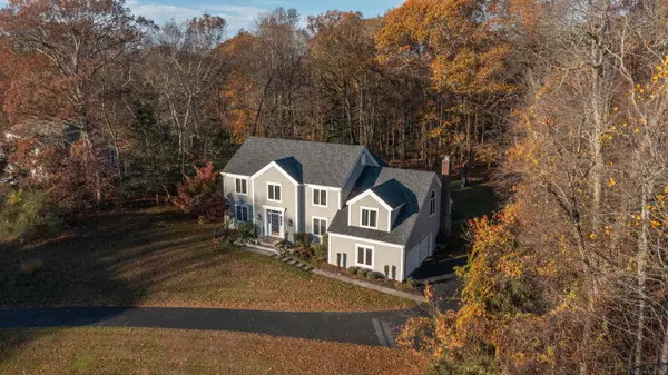 Brookfield, CT 06804,6 Lyndenwood Drive