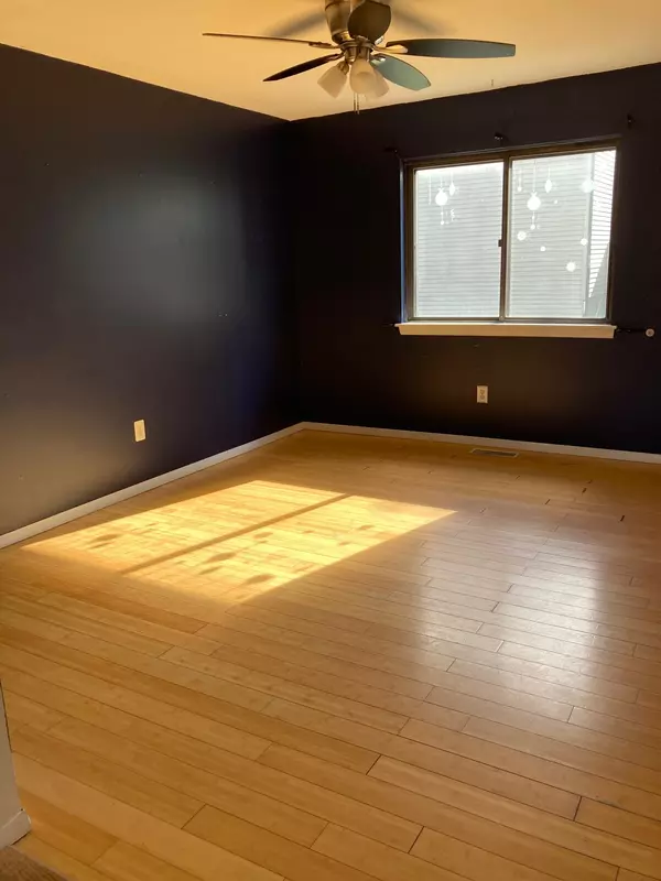 Southington, CT 06489,285 Queen Street #4F