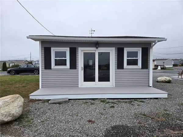 697 Succotash Road, South Kingston, RI 02879